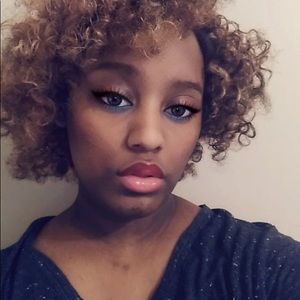 Meet your Posher, Shalynn